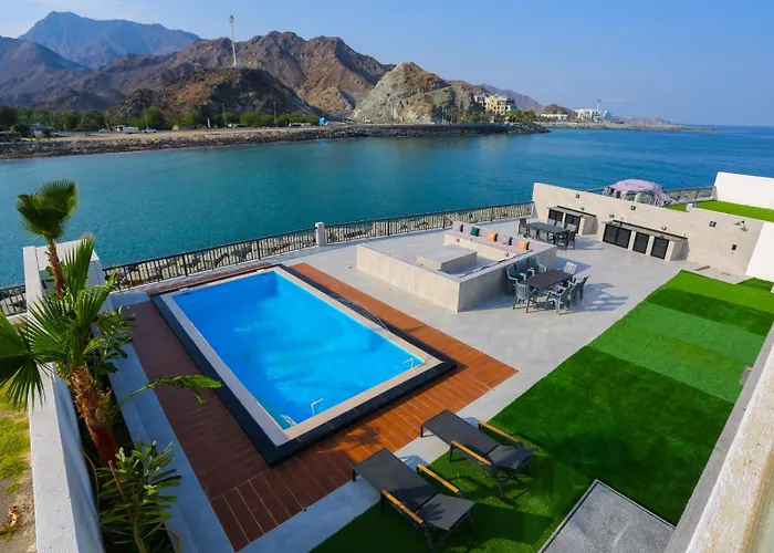 The Wave Villa - Al Dana Island Fujairah